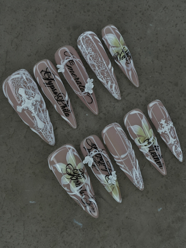 Custom press-on nails by Sasxy Nailart, nail art in HCM